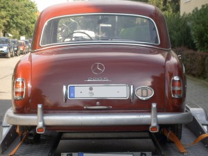 Mercedes 220 S W 180