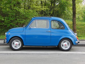 Fiat 500 blau