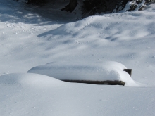Ruhebank im Winterschlaf