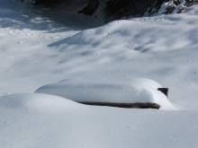 Ruhebank im Winterschlaf